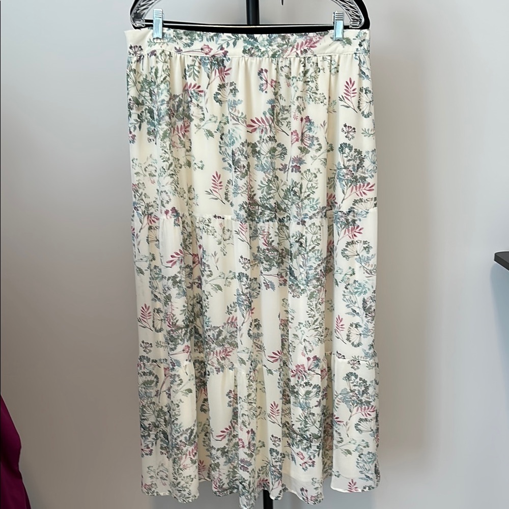 Vince Camuto Floral Flowy Skirt
